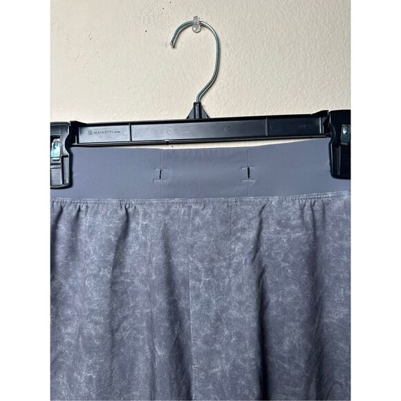 Lululemon T.H.E. Short 9" *Linerless Medium - Picture 7 of 12